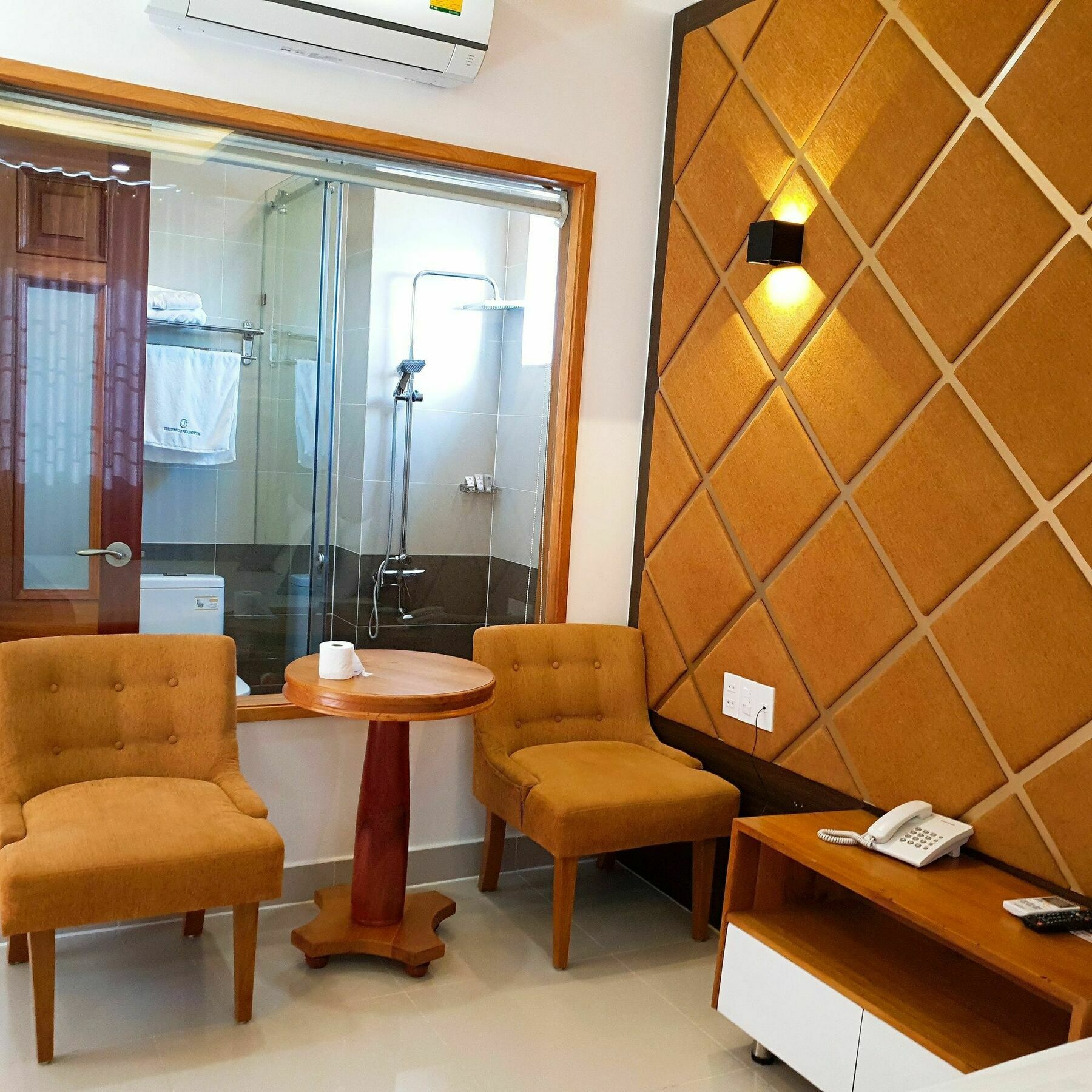Oyo 231 Thien Cung Hotel Ho Chi Minh-staden Exteriör bild
