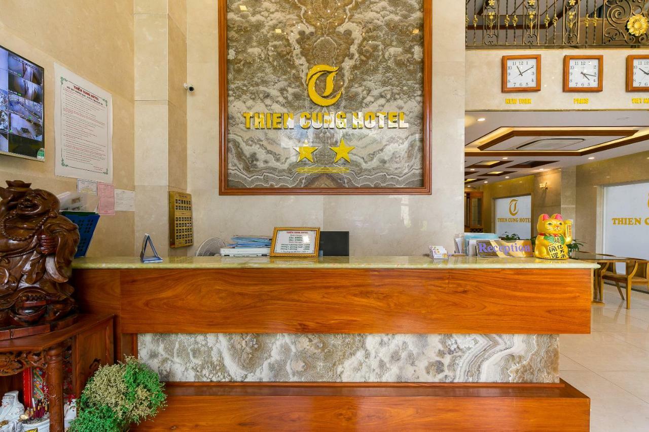 Oyo 231 Thien Cung Hotel Ho Chi Minh-staden Exteriör bild