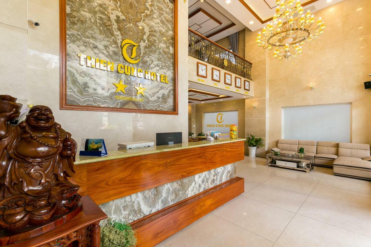 Oyo 231 Thien Cung Hotel Ho Chi Minh-staden Exteriör bild